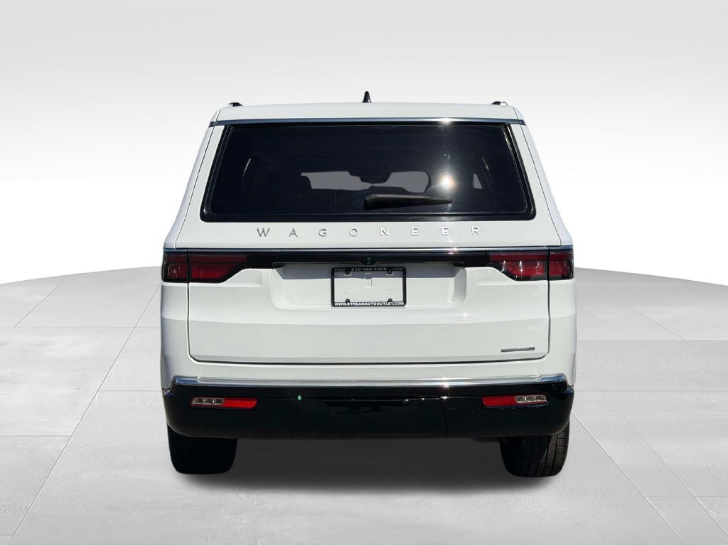 Used 2024 Jeep Wagoneer Series II AWD/4WD image 8