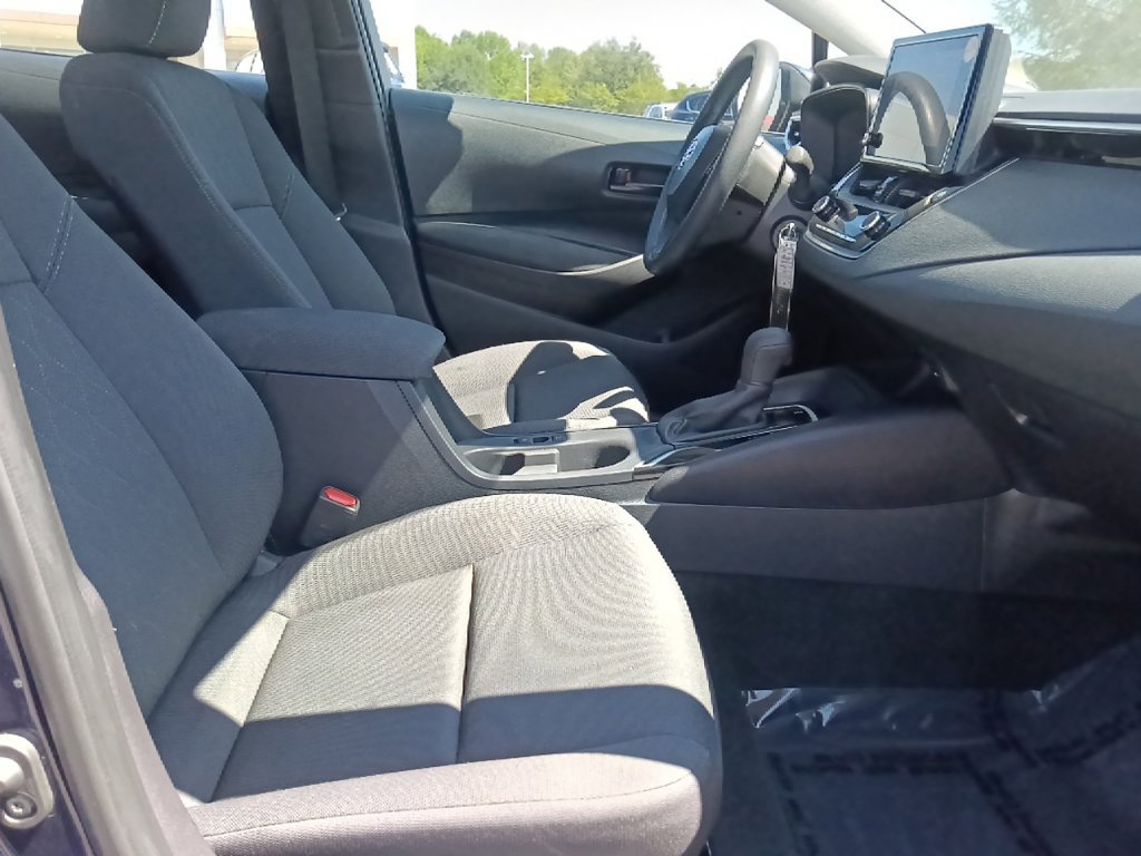 Used 2024 Toyota Corolla LE FWD image 30
