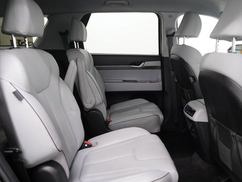 Used 2025 Hyundai Palisade SEL AWD/4WD image 12