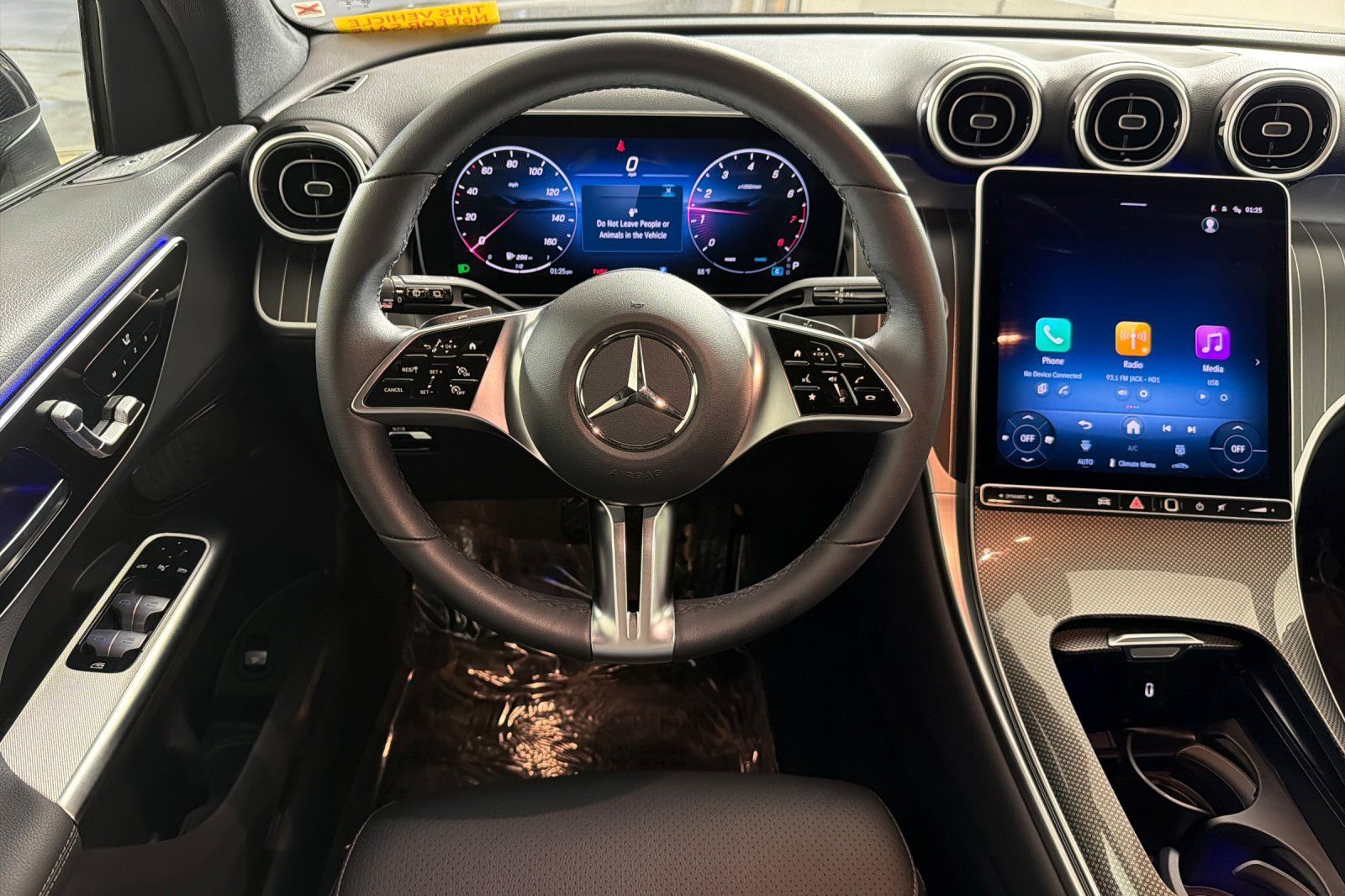 Used 2026 Mercedes-Benz GLC 300 image 13