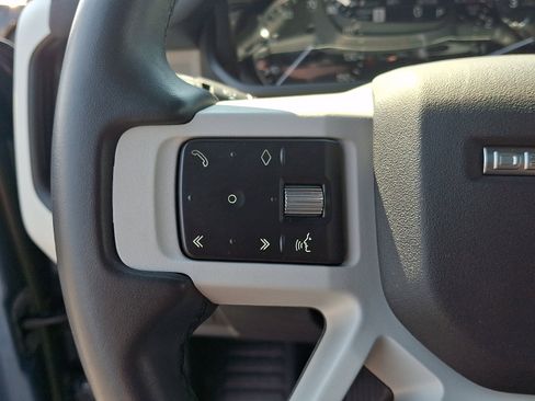 Used 2023 Land Rover Defender 110 SE image 22