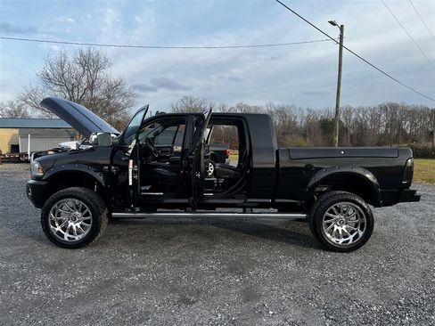 Used 2015 RAM 2500 Limited image 19