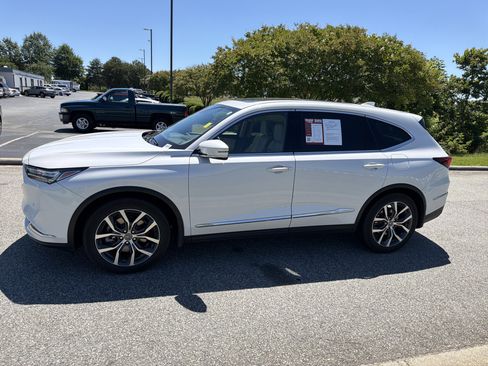 Used 2023 Acura MDX FWD w/ Technology Package image 7
