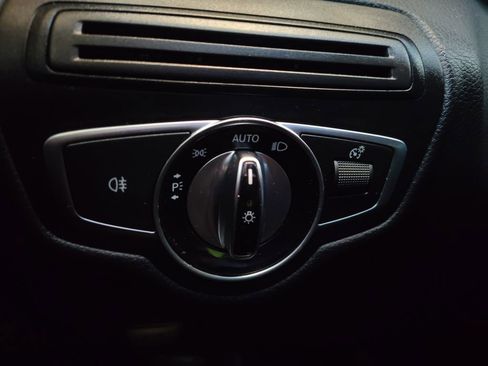 Used 2016 Mercedes-Benz GLC 300 image 11