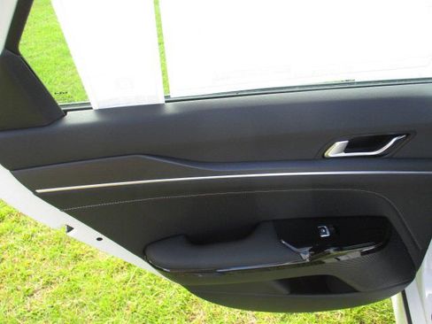 New 2025 Kia K5 GT-Line image 16