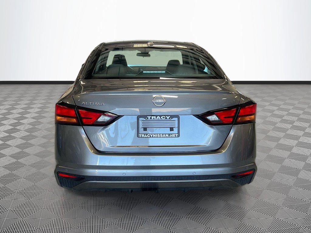 Used 2025 Nissan Altima 2.5 S FWD image 6