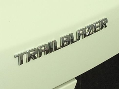 Used 2024 Chevrolet TrailBlazer LT w/ LT Cold Weather Package image 29