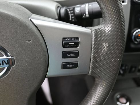 Used 2021 Nissan Frontier SV AWD/4WD image 16