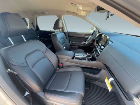 New 2025 Nissan Pathfinder SL image 29