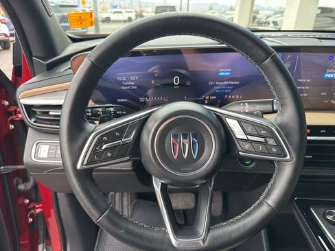 Used 2025 Buick Enclave Preferred w/ Power Package image 19