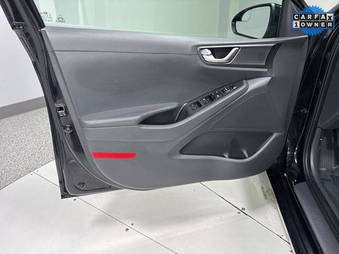 Used 2018 Hyundai Ioniq Blue image 6