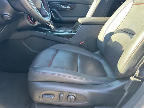 Used 2022 Chevrolet Blazer RS w/ Enhanced Convenience Package image 10