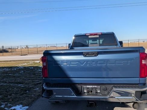 Used 2025 Chevrolet Silverado 3500 LT w/ Safety Package image 9
