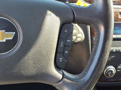 Used 2012 Chevrolet Impala LT w/ LT Sunroof Package image 17