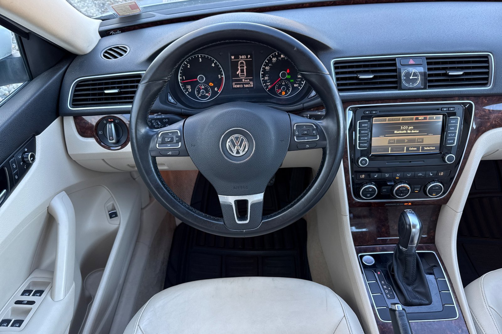 Used 2013 Volkswagen Passat TDI SEL Premium FWD image 14
