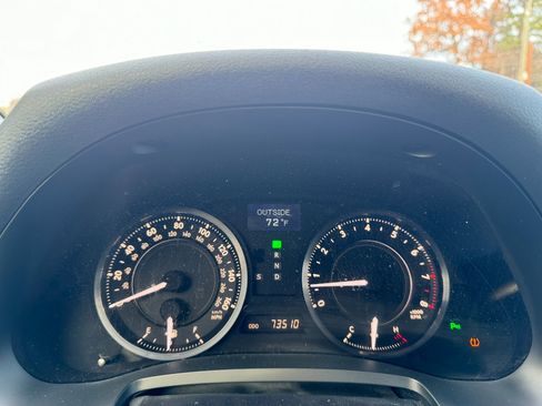 Used 2010 Lexus IS 350C image 24