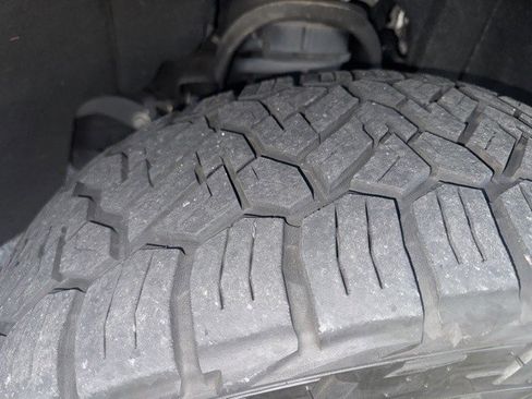 Used 2017 GMC Sierra 1500 Denali w/ Denali Ultimate Package image 3