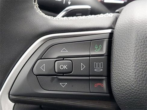 New 2025 Jeep Grand Cherokee L Altitude image 23