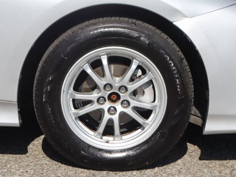 Used 2018 Toyota Prius Prime Premium w/ Carpet Mat Package FWD image 36