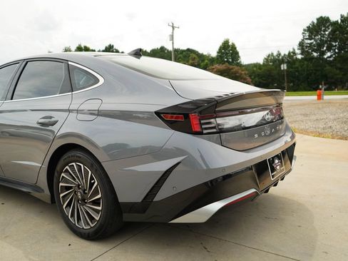 Used 2024 Hyundai Sonata Limited FWD image 21