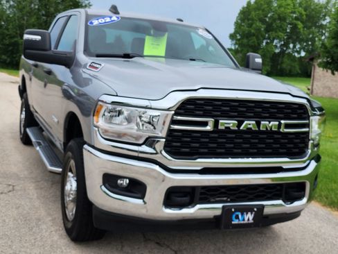 Used 2024 RAM 2500 Big Horn w/ Bed Utility Group AWD/4WD image 6