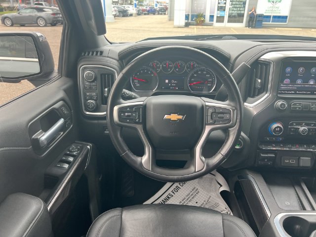 Used 2021 Chevrolet Silverado 1500 LTZ AWD/4WD image 14