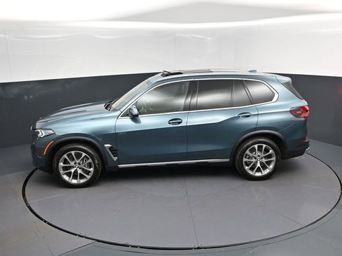 New 2026 BMW X5 sDrive40i w/ Climate Comfort Package RWD image 32