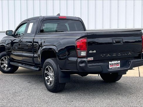 Used 2019 Toyota Tacoma SR AWD/4WD image 15