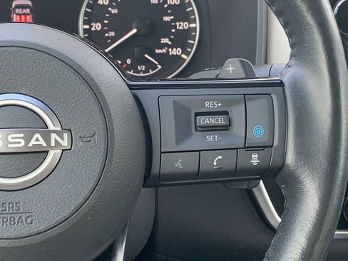 Used 2023 Nissan Rogue SL w/ SL Premium Package image 14