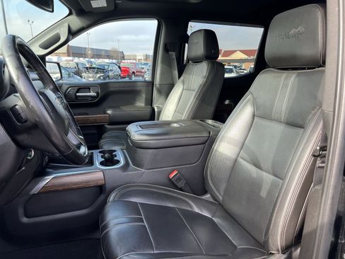 Used 2019 Chevrolet Silverado 1500 High Country w/ Z71 Off-Road Package image 13