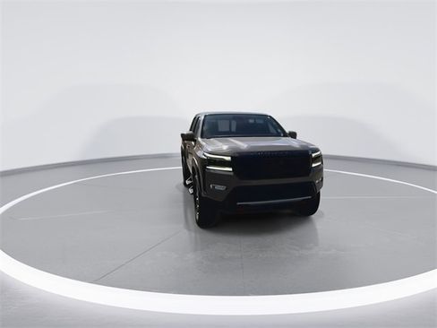 Used 2022 Nissan Frontier PRO-4X w/ Pro-4X Premium Package image 3