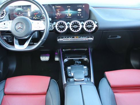 Used 2022 Mercedes-Benz GLA 35 AMG GLA 35 AMG 4MATICﾮ image 18