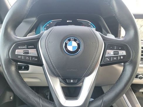 Used 2022 BMW X5 xDrive45e w/ Luxury Seating Package image 14