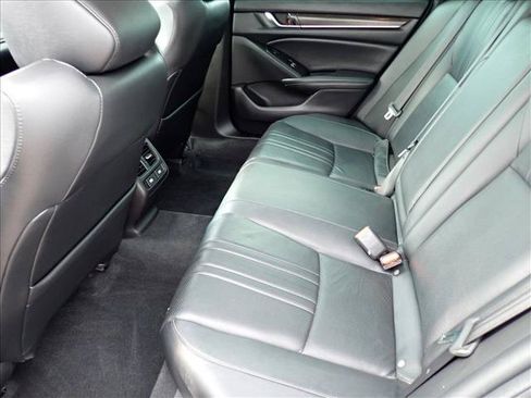 Used 2021 Honda Accord Touring image 8