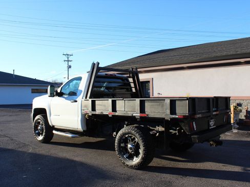 Used 2015 Chevrolet Silverado 3500 W/T w/ Snow Plow Prep Package image 9