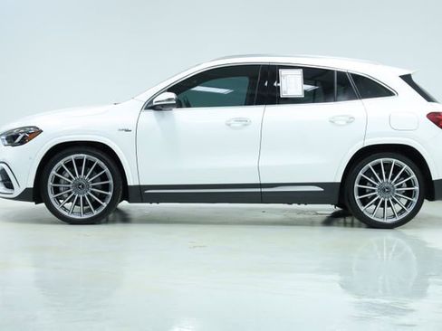 Used 2024 Mercedes-Benz GLA 35 AMG 4MATIC image 4