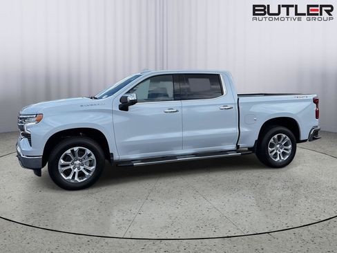 New 2026 Chevrolet Silverado 1500 LTZ w/ LTZ Premium Package AWD/4WD image 3