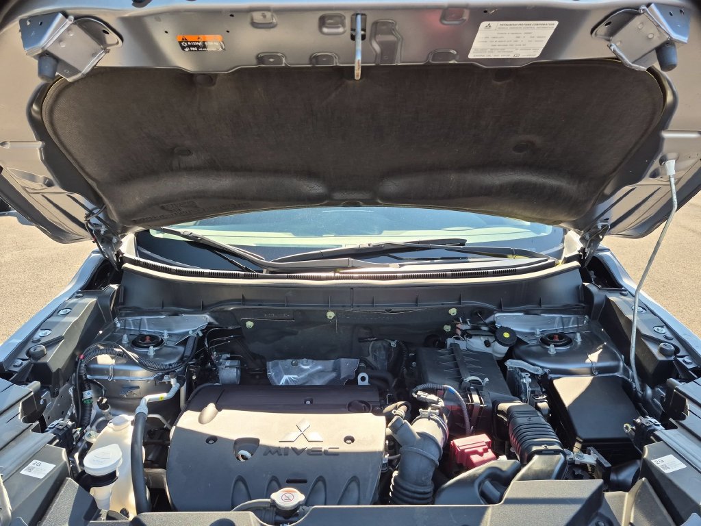 Used 2025 Mitsubishi Outlander Sport SE AWD/4WD image 34