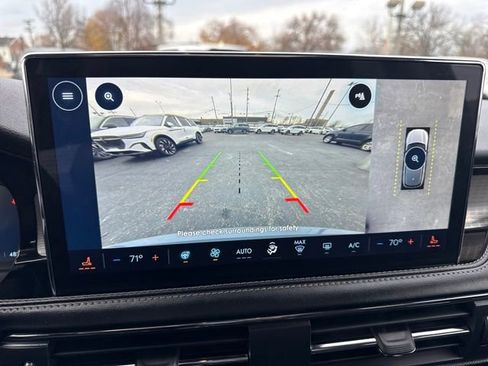 Certified 2024 Lincoln Corsair AWD w/ Equipment Group 101A image 24