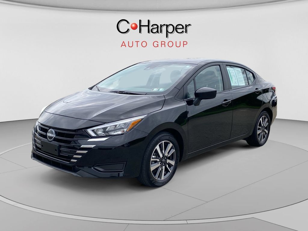 Used 2025 Nissan Versa SV FWD image 7