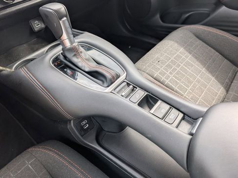 Certified 2025 Honda HR-V Sport image 17