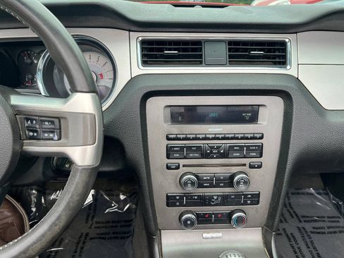 Used 2011 Ford Mustang Premium w/ 202A Rapid Spec Order Code RWD image 39