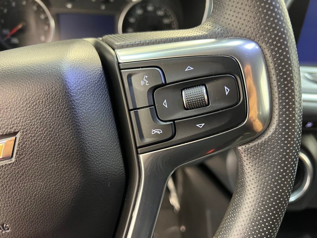 Used 2021 Chevrolet Blazer LT FWD image 21