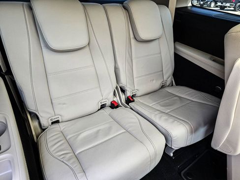 New 2026 Mercedes-Benz GLS 450 4MATIC image 44