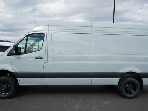 New 2025 Mercedes-Benz Sprinter 2500 image 4