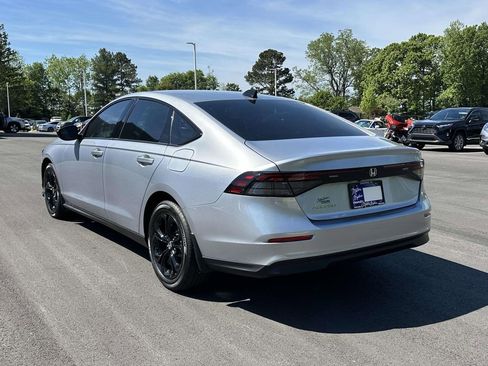 Certified 2025 Honda Accord SE image 25