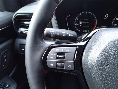 New 2025 Honda Pilot TrailSport image 8