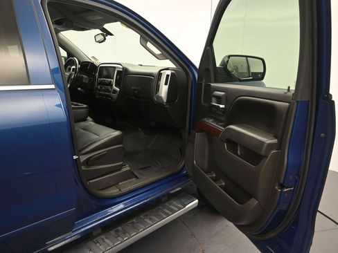 Used 2016 GMC Sierra 1500 SLE w/ SLE Value Package AWD/4WD image 16