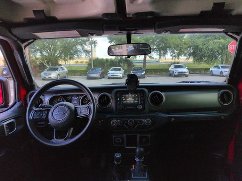 Used 2018 Jeep Wrangler Unlimited Sport AWD/4WD image 20