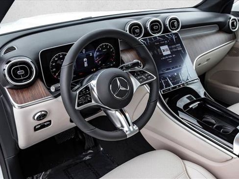 New 2026 Mercedes-Benz GLC 300 4MATIC image 10